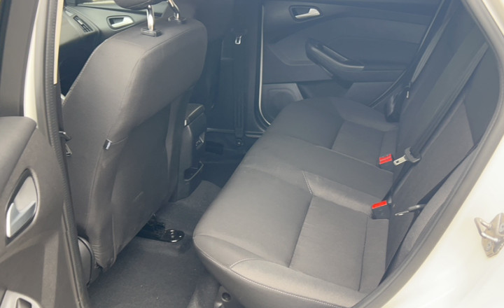 福特 福克斯 2018款 两厢经典 1.6L 自动舒适型智行版
