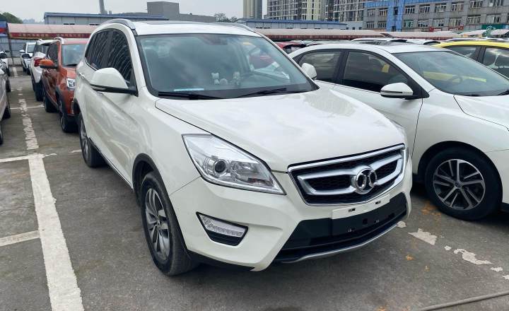 北京汽车 绅宝X65 2015款 2.0T 自动精英型