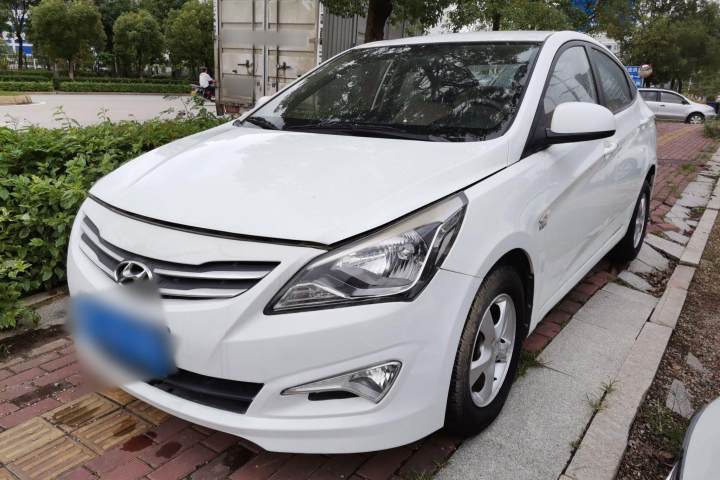 現(xiàn)代 瑞納 1.4L 自動智能型GLS