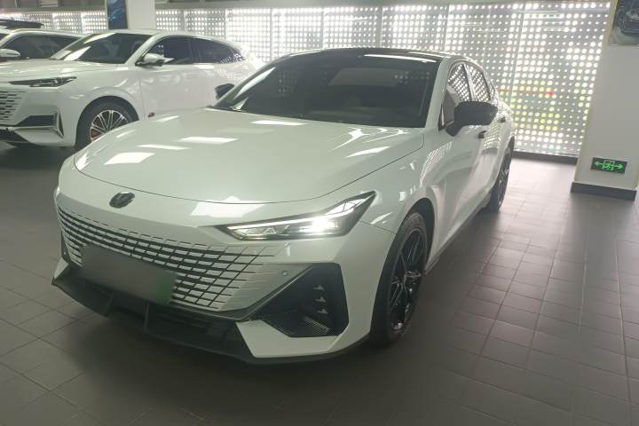 長(zhǎng)安 UNI-V 智電iDD 智電iDD 1.5T 113km智酷型