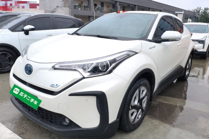 豐田 C-HR EV 豪華天窗版