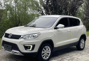 北京汽车 绅宝X35 2016款 1.5L 手动精英版