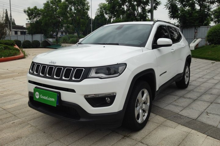 Jeep 指南者 200T 自動(dòng)家享四驅(qū)-互聯(lián)大屏版