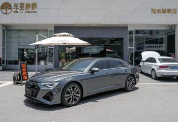 奥迪 A6L 2021款 45 TFSI 臻选动感型