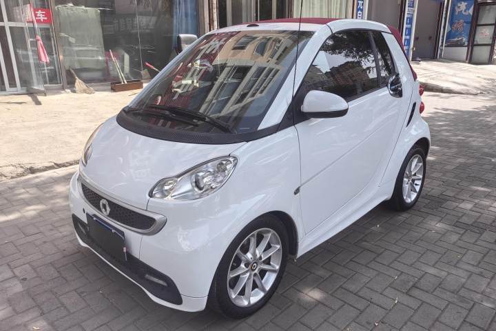 smart  fortwo 1.0 MHD 敞篷BoConcept特別版