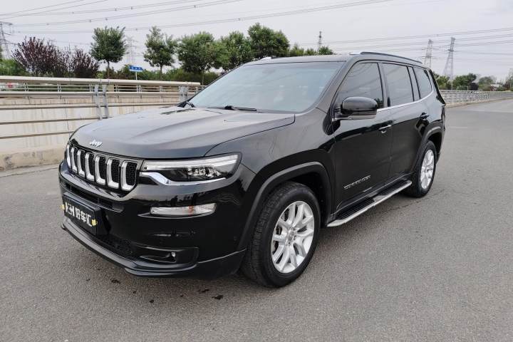 Jeep 指揮官 2.0T 兩驅(qū)進(jìn)享版 國V