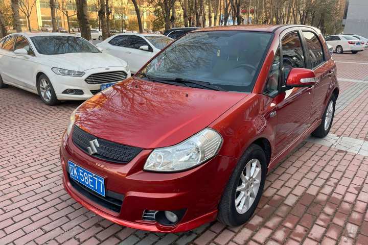 鈴木 天語(yǔ) SX4 兩廂 1.6L 手動(dòng)時(shí)尚型