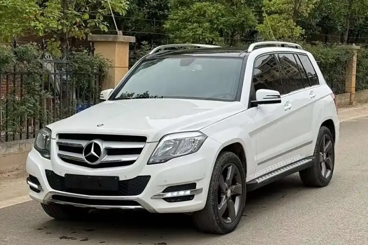 奔馳 GLK級(jí) GLK 300 4MATIC 動(dòng)感天窗型