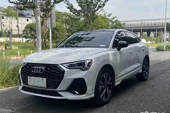 奧迪 Q3 Sportback 40 TFSI 時(shí)尚型