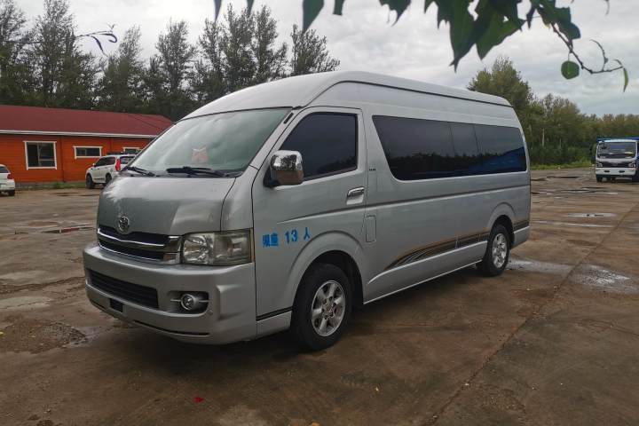 豐田 HIACE 2.7L自動豪華版13座