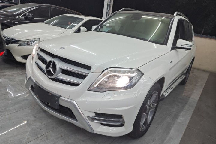 奔馳 GLK級(jí) GLK 300 4MATIC 時(shí)尚型 極致版