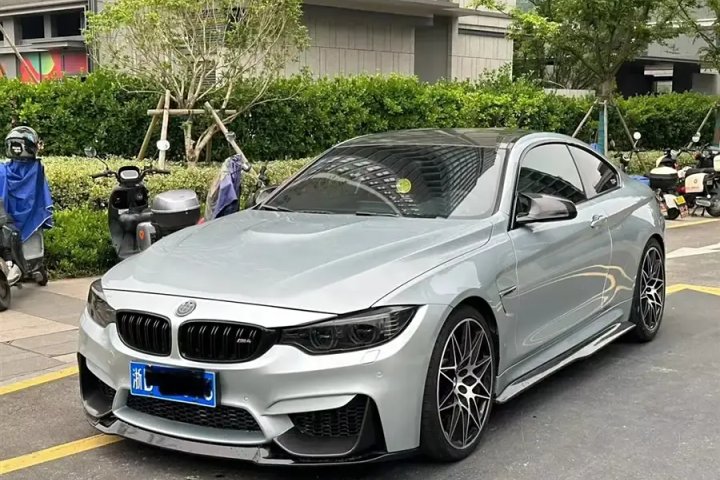 寶馬 M4 M4雙門轎跑車