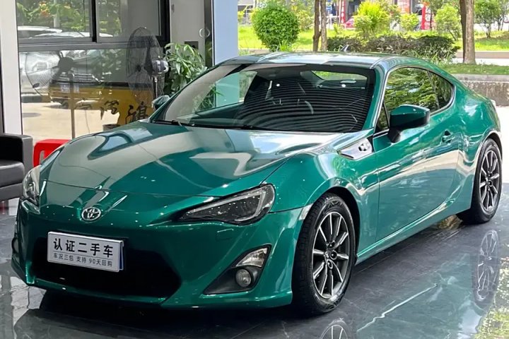 豐田 86 2.0L 自動(dòng)豪華型