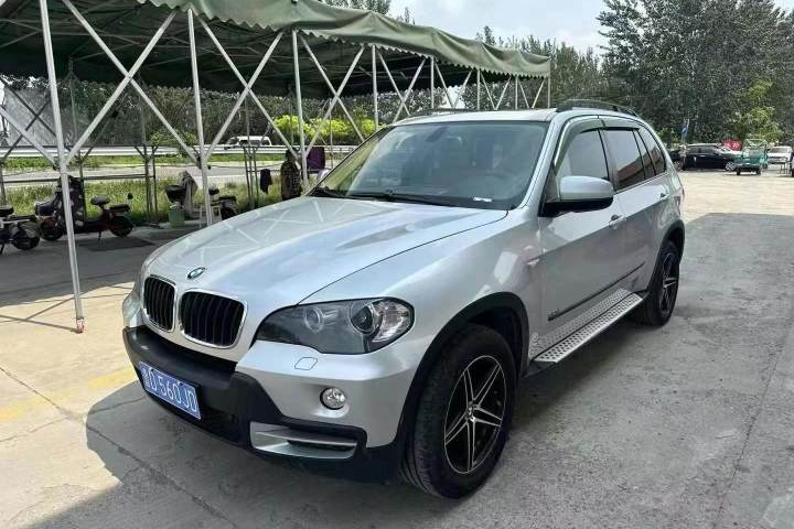 寶馬 X5(進(jìn)口) xDrive30i豪華型