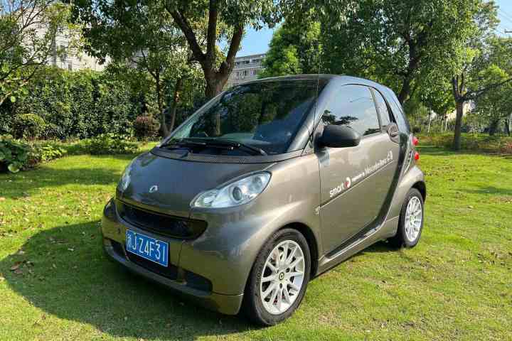 smart  fortwo 1.0 MHD 硬頂激情版