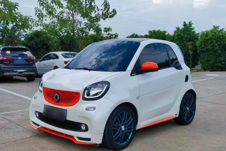 博速  smart fortwo 0.9T BRABUS tailor made硬頂版專屬定制