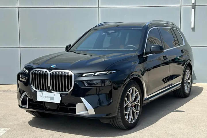 寶馬 X7 xDrive40i 尊享型豪華套裝