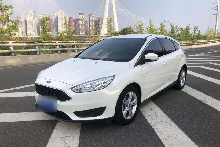 福特 ?？怂?兩廂經(jīng)典 1.6L 自動(dòng)舒適型智行版