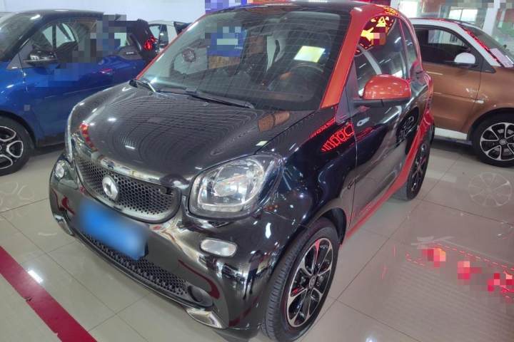 smart  fortwo 1.0L 52千瓦硬頂激情版