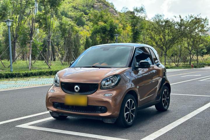 smart  fortwo 1.0L 52千瓦硬頂激情版