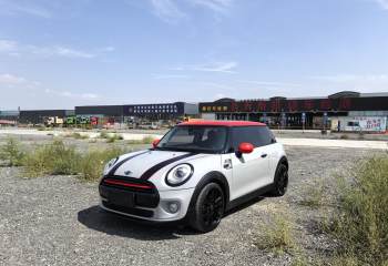 MINI 2016款 1.5T COOPER 先锋派