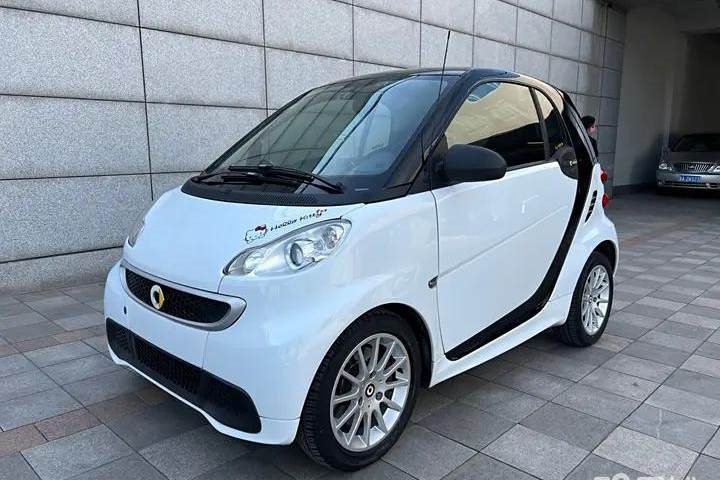 smart  fortwo 1.0 MHD 硬頂激情版