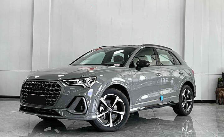 奥迪 Q3 2024款 40 TFSI 时尚动感型上市版