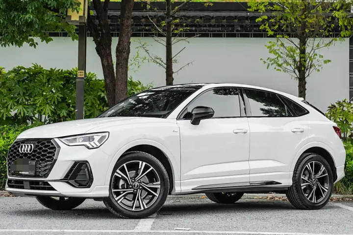 奧迪 Q3 Sportback 40 TFSI 時(shí)尚型