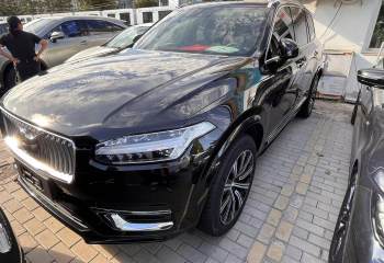 沃尔沃 XC90 2022款 B6 智逸豪华版 7座