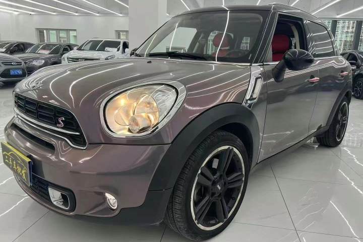 MINI  COUNTRYMAN 1.6T COOPER ALL4 Excitement裝備控