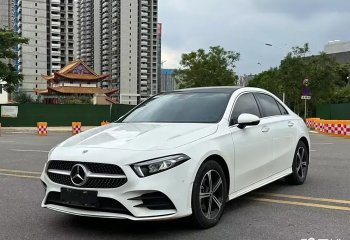 奔驰 A级 2022款 A 200 L 运动轿车动感型