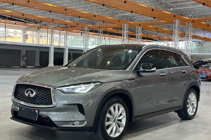 英菲尼迪 QX50 2.0T 兩驅(qū)菁英版