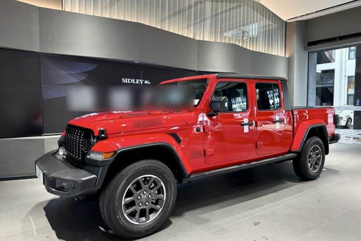 Jeep 角斗士 3.6L 先行版