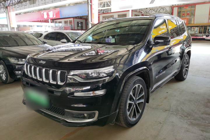 Jeep 大指揮官PHEV 2.0T 插電混動精英版