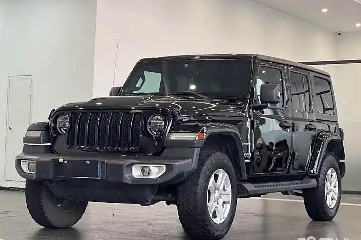 Jeep 牧馬人 2.0T Sahara 四門版 國V