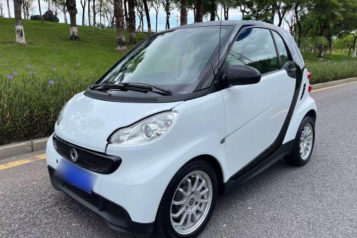 smart  fortwo 1.0 MHD 硬頂標(biāo)準(zhǔn)版