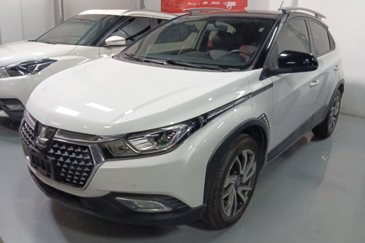 納智捷 U5 SUV 1.6L CVT名士版