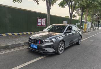 吉利汽车 帝豪 2022款 第4代 1.5L CVT尊贵型