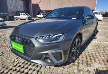 奥迪A4L 2020款 40 TFSI quattro 豪华动感型