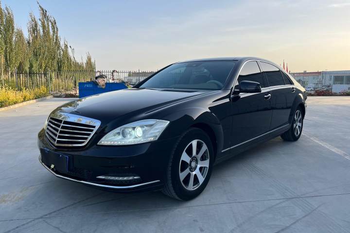 奔驰 S级 S 300 L 商务型 Grand Edition
