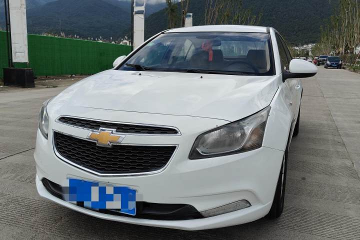 雪佛兰 科鲁兹 1.5L 经典 SL MT
