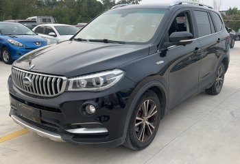 SWM斯威汽车 SWM斯威X7 2020款 2.0L 手动精英版 7座