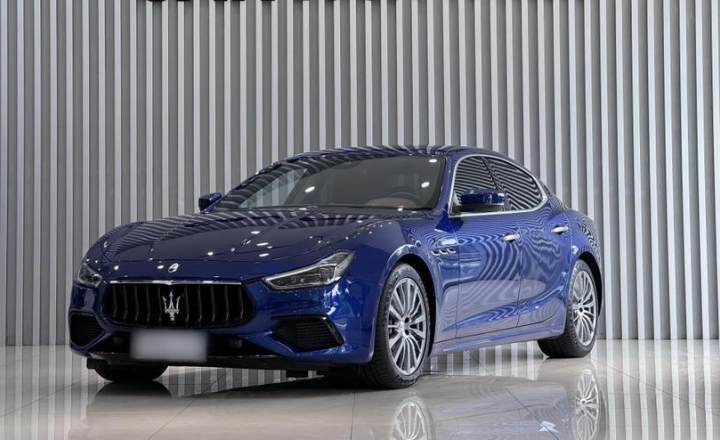 玛莎拉蒂 Ghibli 2022款 3.0T Modena