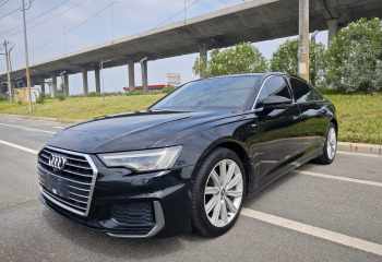 奥迪 A6L 2021款 45 TFSI 臻选动感型