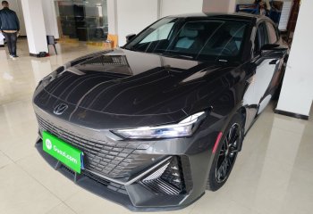 长安UNI-V 2022款 1.5T 尊贵型