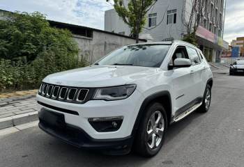 Jeep 指南者 2017款 200T 自动家享版