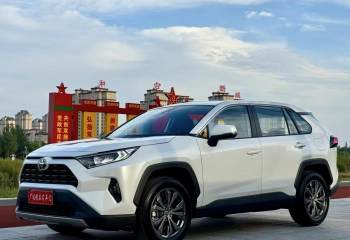 丰田 RAV4荣放 2023款 2.0L CVT两驱风尚Plus版