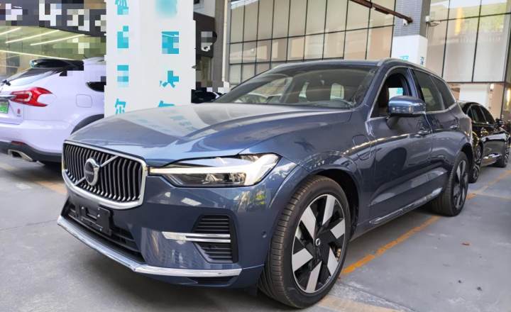 沃尔沃XC60新能源 2024款 T8 插电混动 长续航四驱智雅豪华版