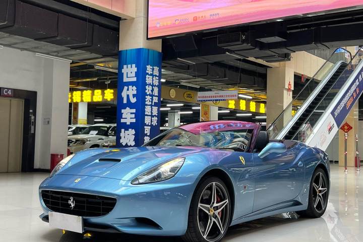法拉利 California T 4.3L 标准型