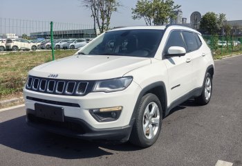 Jeep 指南者 2017款 200T 自动家享版